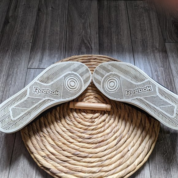 Used (M10.5) - REEBOK Canvas Sneakers - Picture 8 of 9